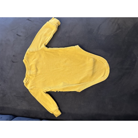 5/$10 Carters yellow long sleeve onesie/bodysuit 3 months - Picture 3 of 3